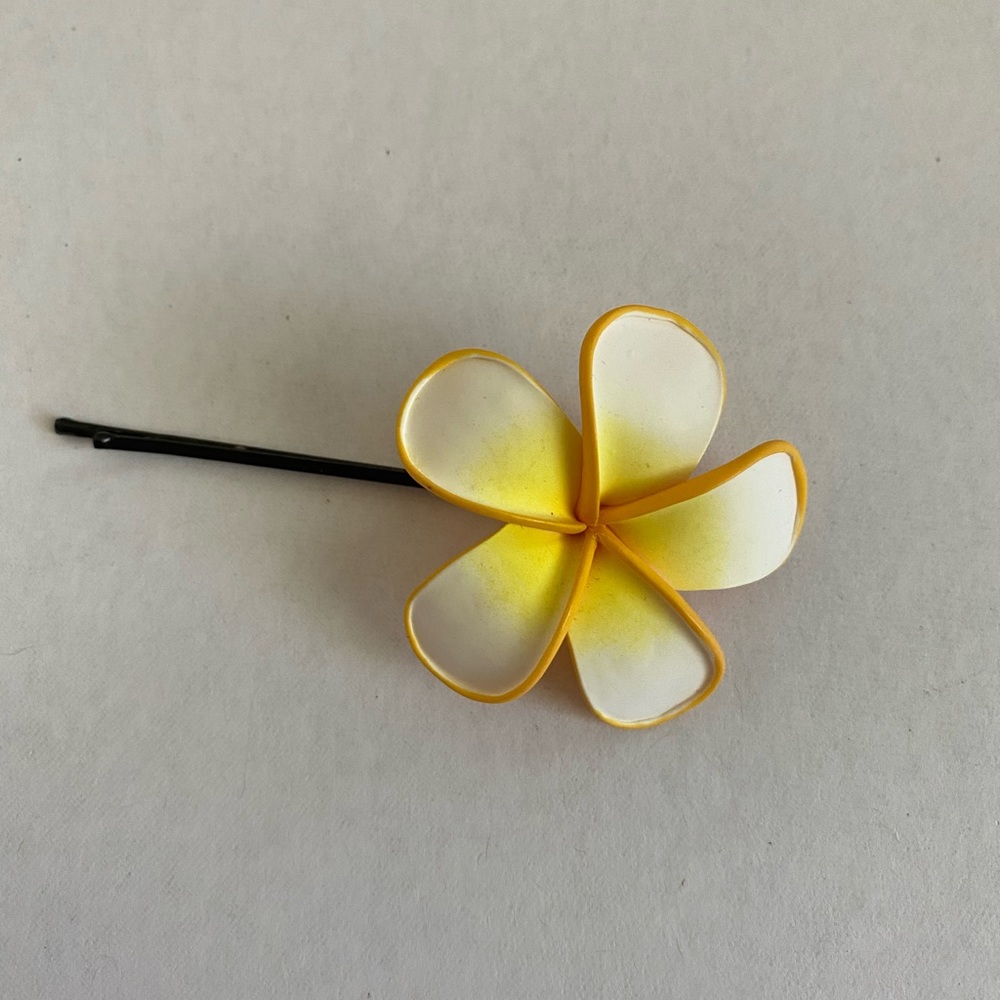 flower pin